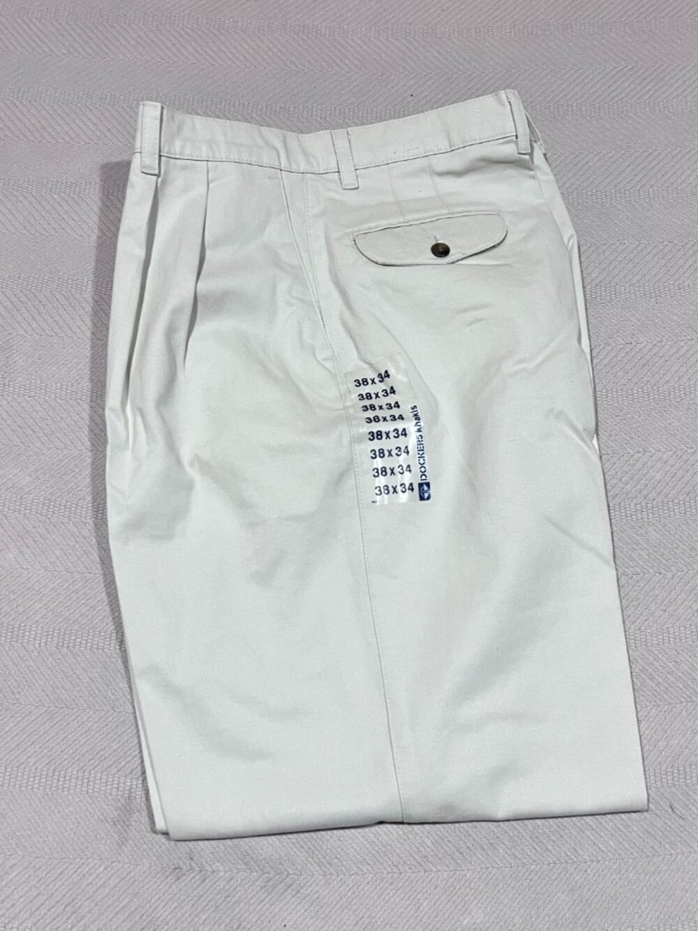 Dockers Pants Mens 38x34 Cream Khaki Vintage Double Pleated High Waist 90s Cuff - Picture 5 of 5